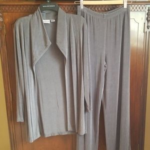 2 piece Chicos travelers